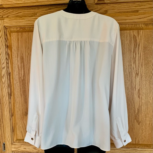 LOFT long sleeve, cream, flowy, blouse, size medium - Picture 6 of 10